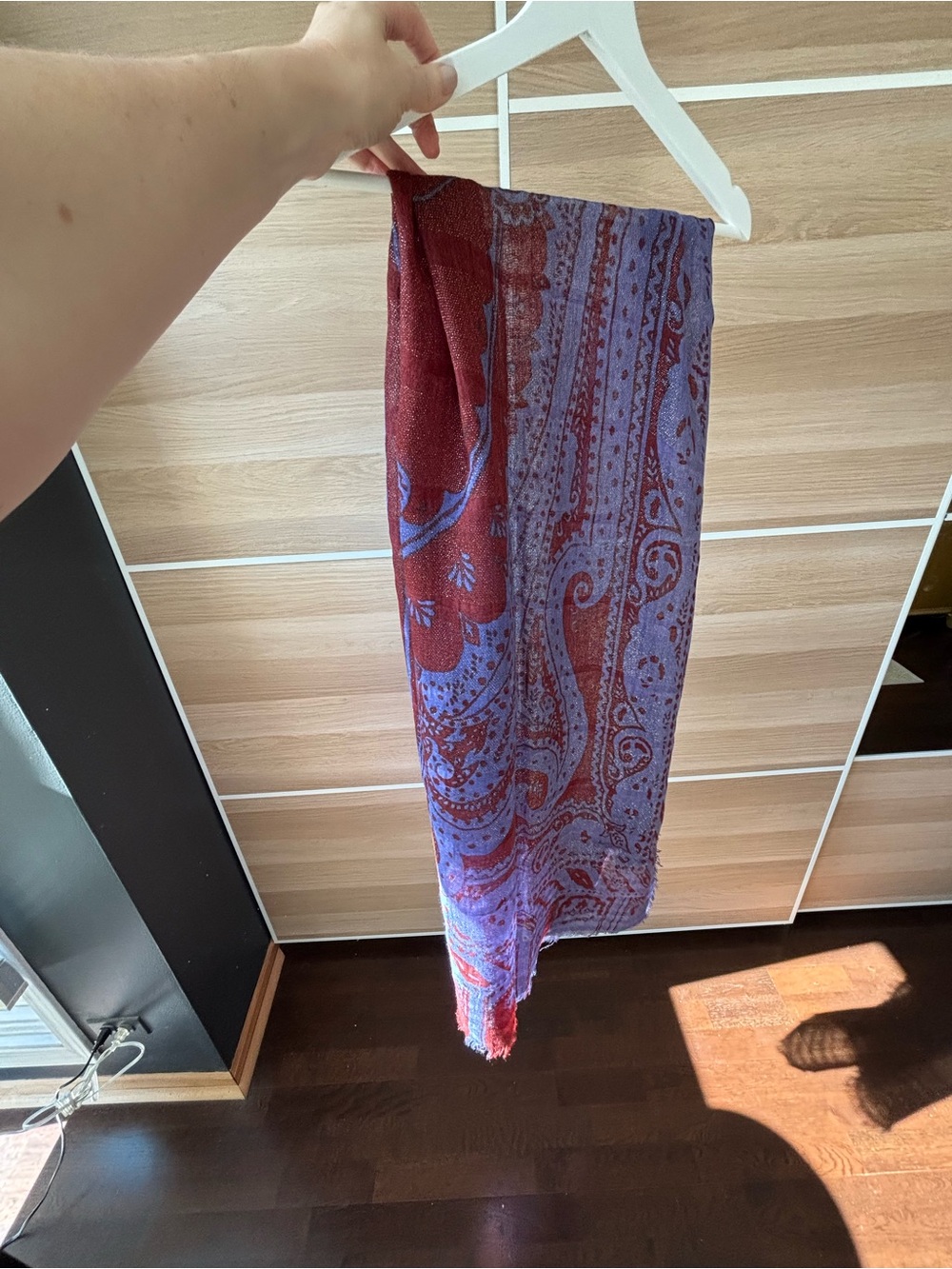 ETRO Blue/Purple & Burgundy Paisley Scarf - Picture 5 of 7